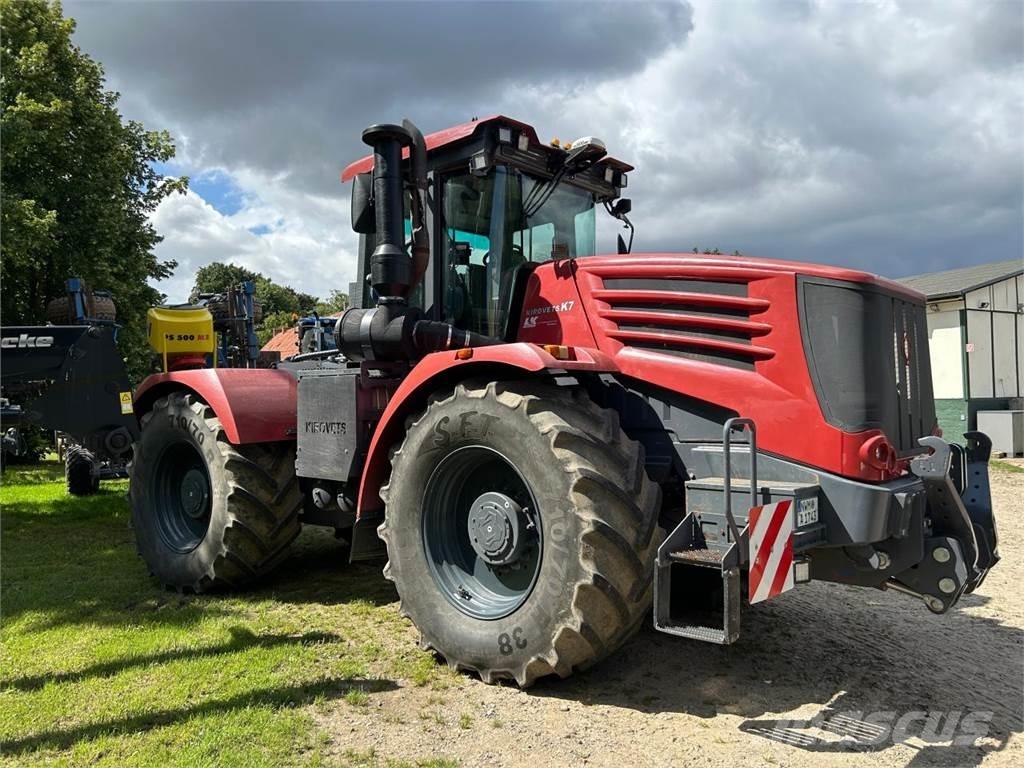 Kirovets K 743 Tracteur