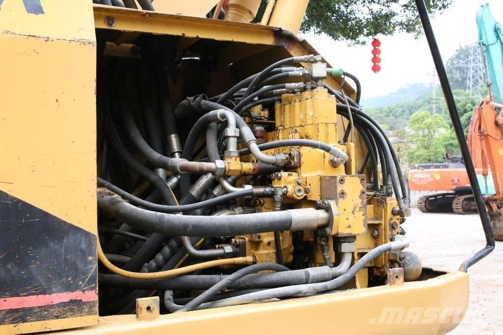 CAT 320BU Pelle sur chenilles