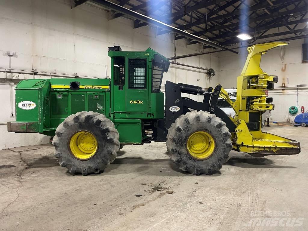 John Deere 643 K Abatteuse groupeuse