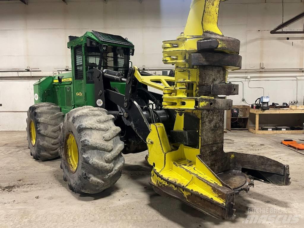 John Deere 643 K Abatteuse groupeuse