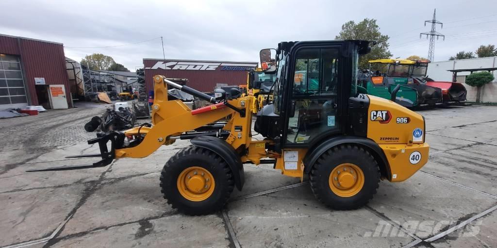 CAT 906 Chargeuse sur pneus