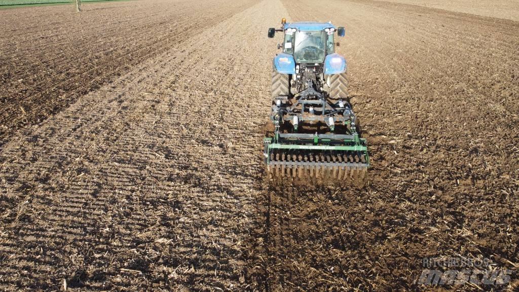 Awemak Matador M30 Déchaumeur, cultivateur