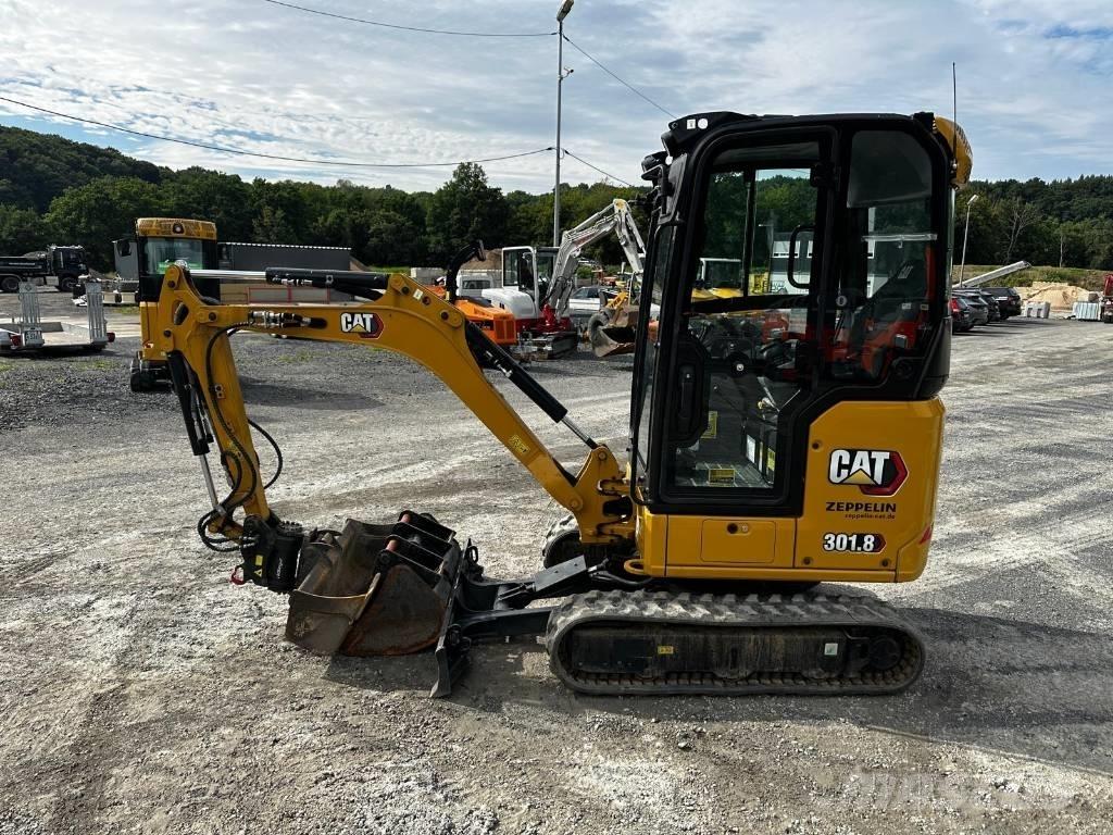 CAT 301.8 Mini pelle < 7t
