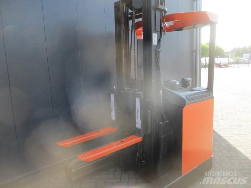 BT RRB1 Chariot à mât rétractable