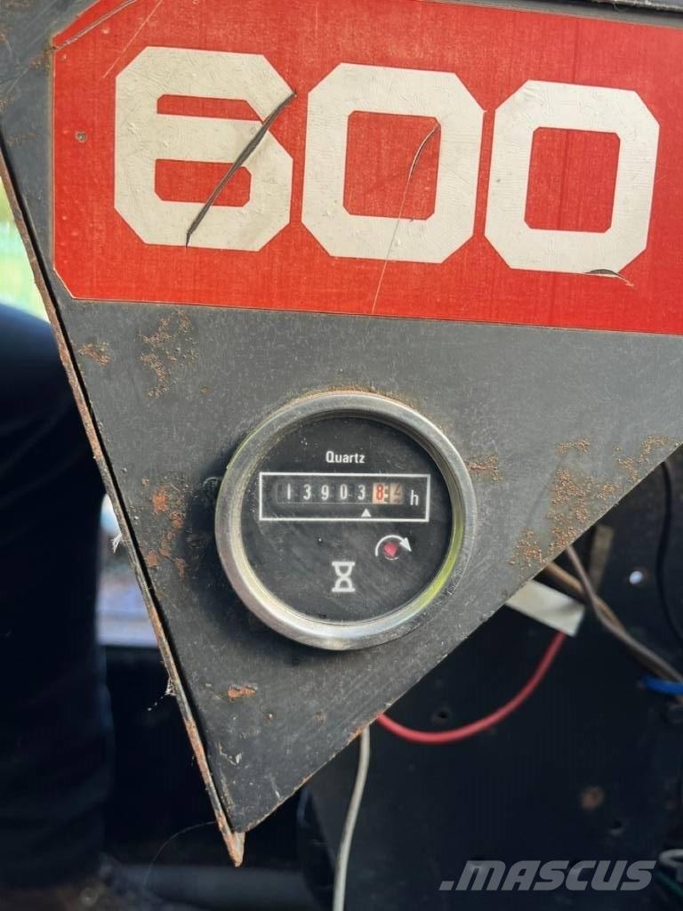 Jones IF 15AT Grues tout terrain