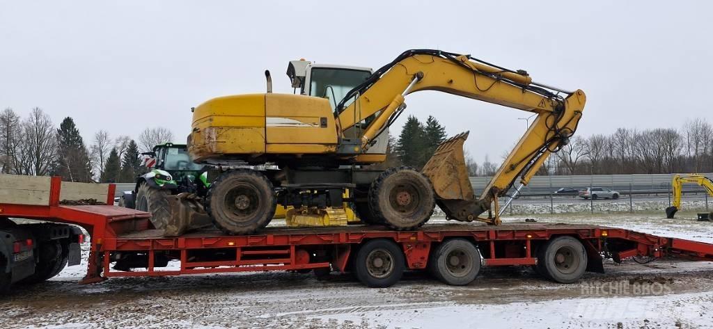Liebherr A 314 Pelle sur pneus
