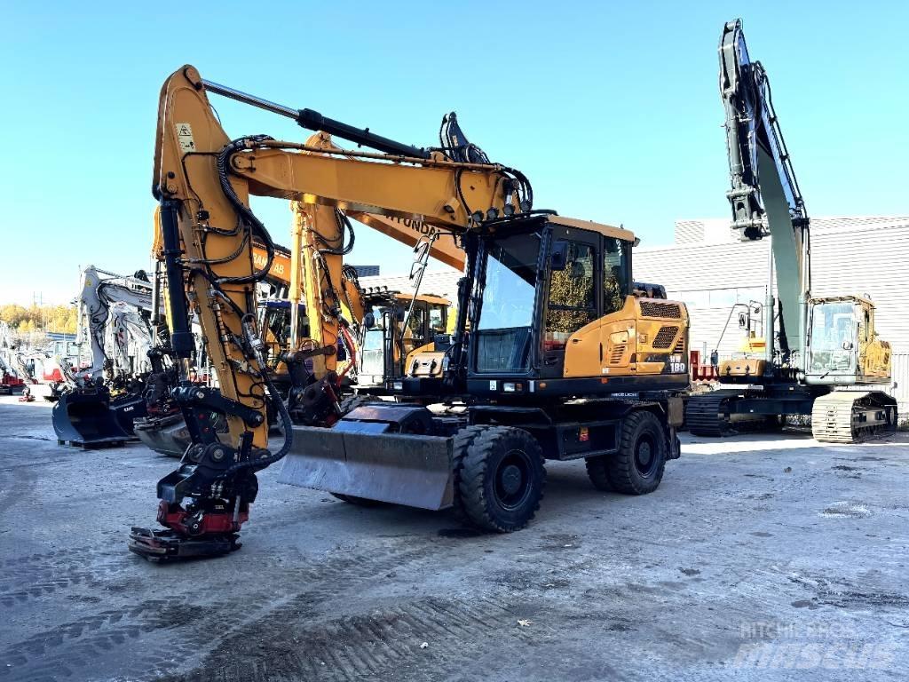 Hyundai HW180 Pelle sur pneus