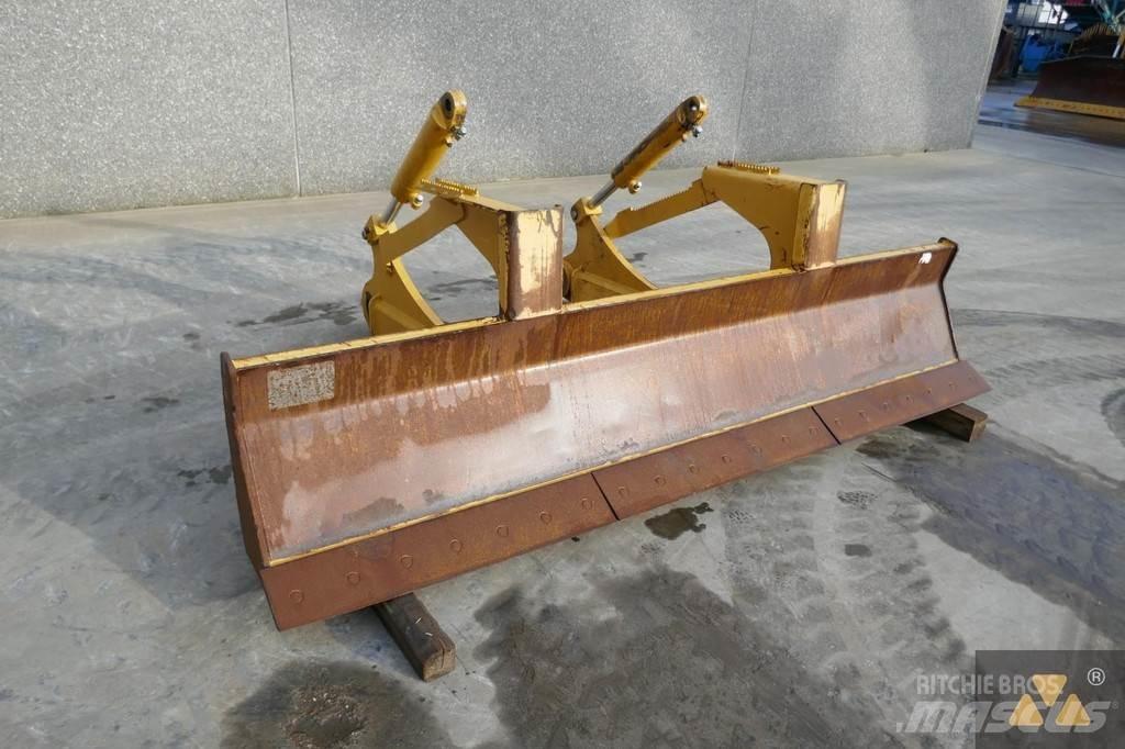 CAT Skidder blade Lame
