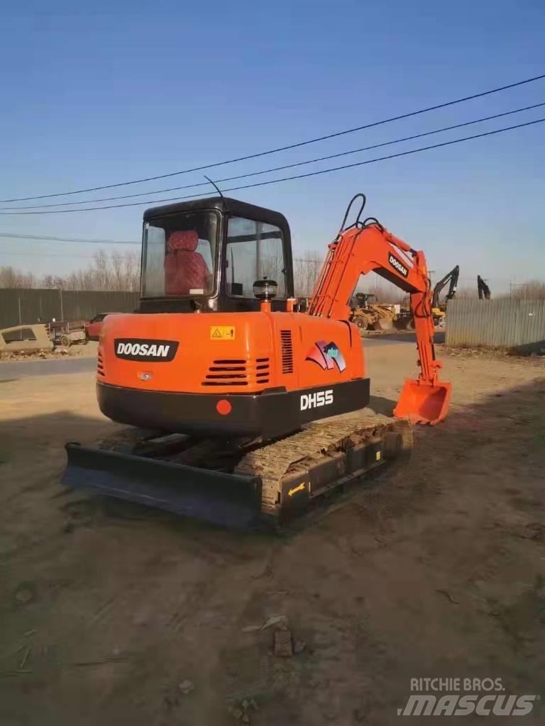 Doosan DH55 Pelle sur chenilles
