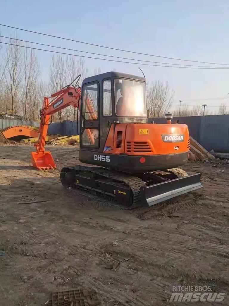 Doosan DH55 Pelle sur chenilles