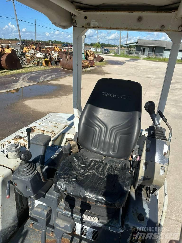 Takeuchi TB 135 Pelle sur chenilles