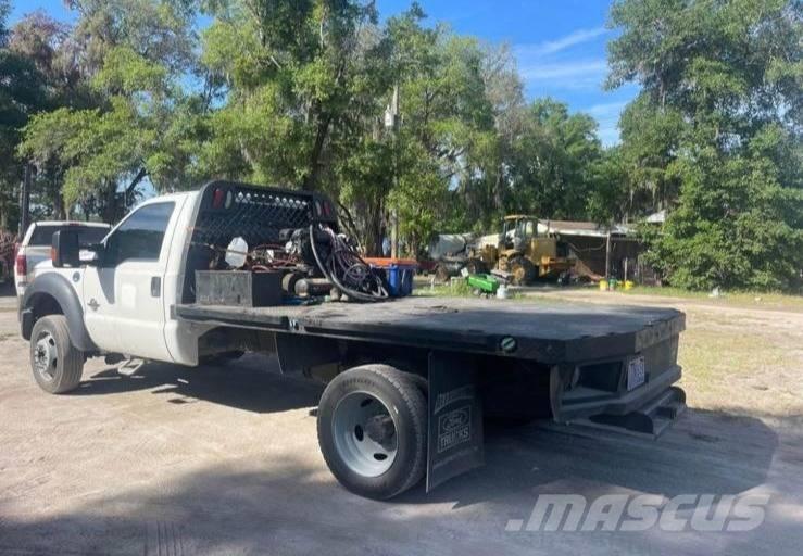 Ford F 550 Camion plateau