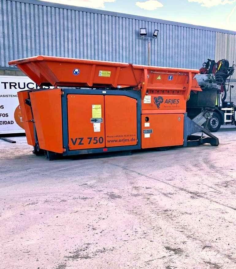 Arjes VZ 750 D Broyeur forestier