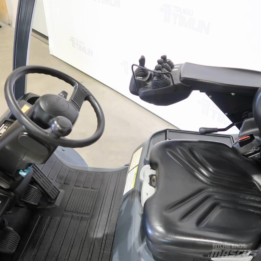 Toyota 02-8FGJF35 Chariots GPL