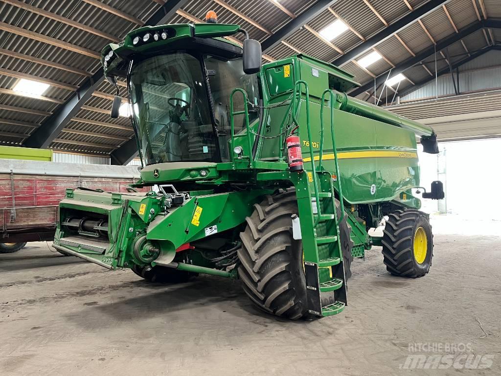 John Deere T670 Moissonneuse batteuse