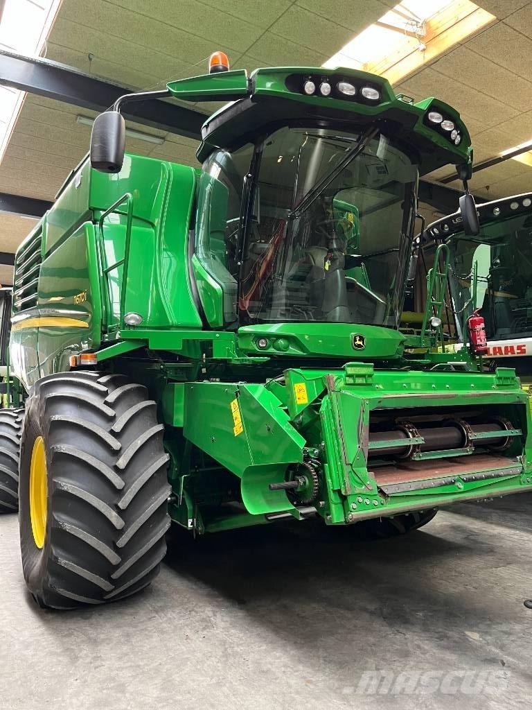 John Deere T670 Moissonneuse batteuse