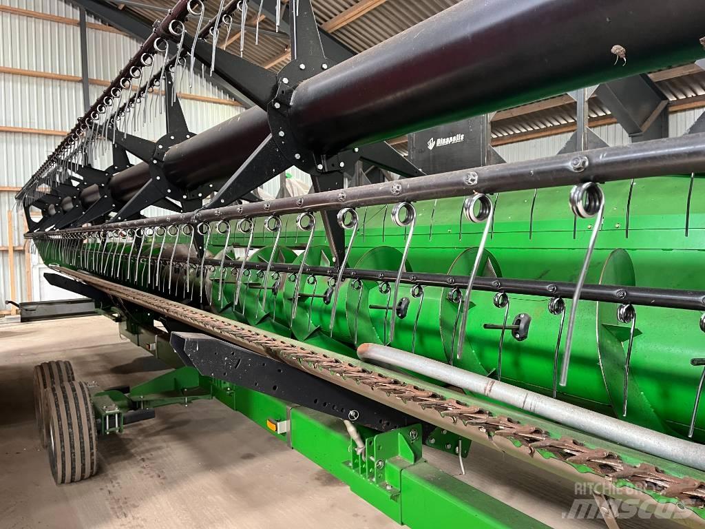 John Deere T670 Moissonneuse batteuse