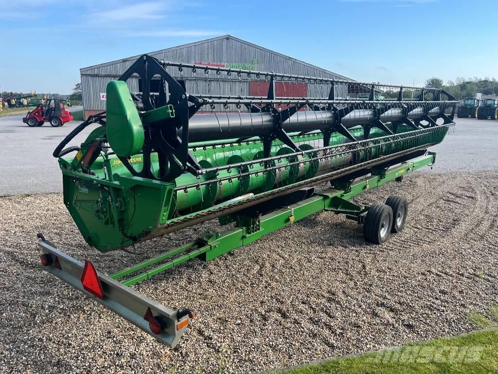 John Deere T670 Moissonneuse batteuse