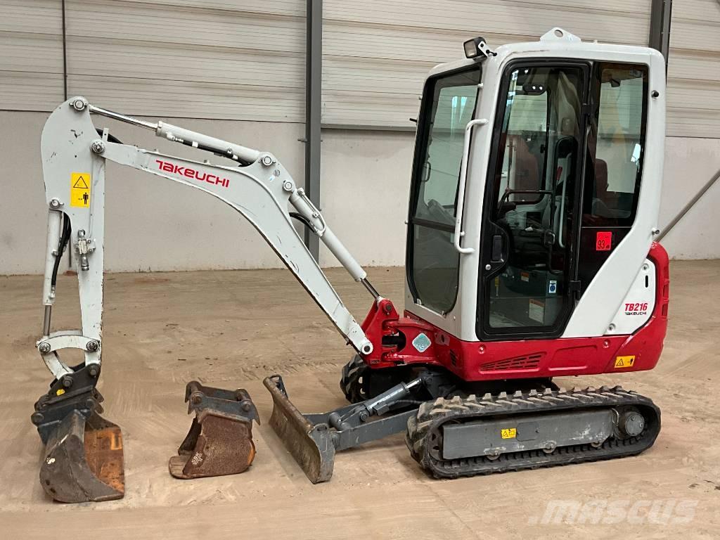 Takeuchi TB 216 Mini pelle < 7t