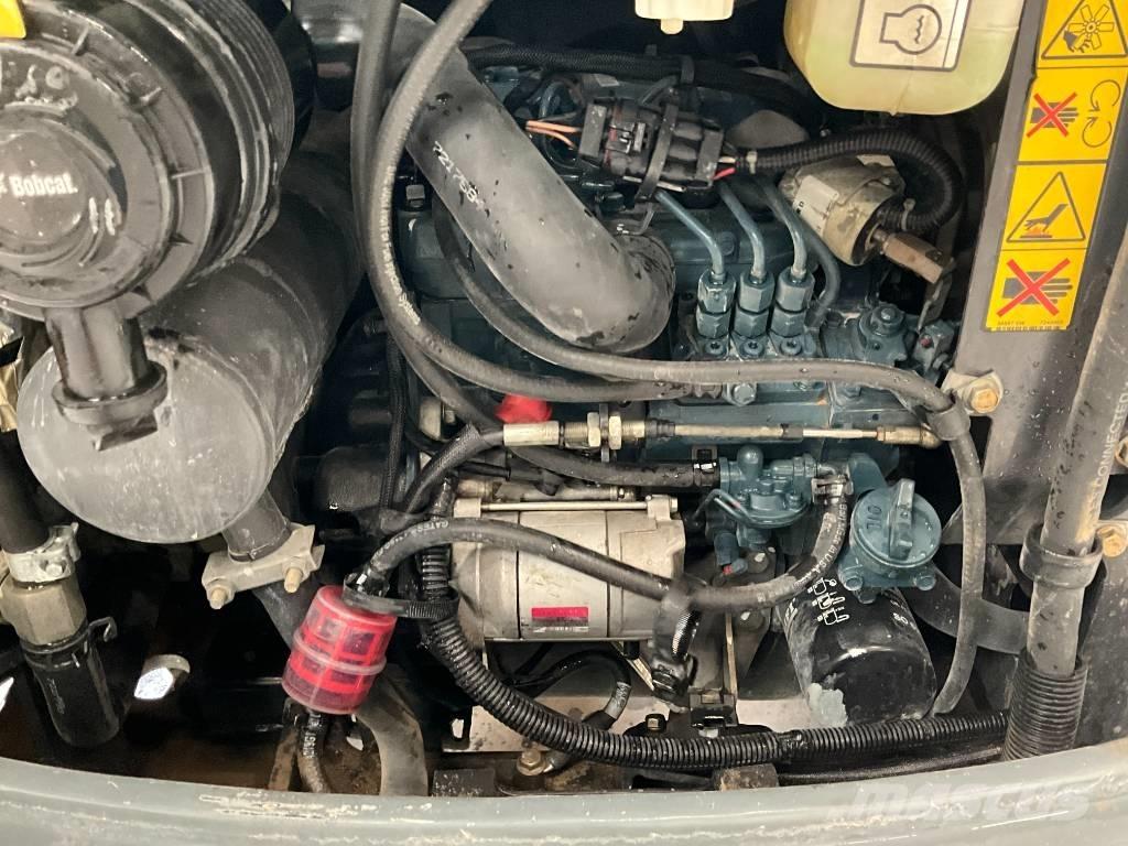 Bobcat E 17 Mini pelle < 7t