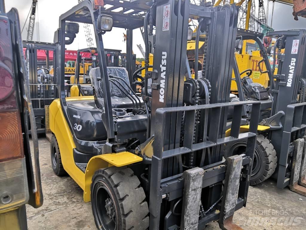 Komatsu 3 Ton Chariots diesel