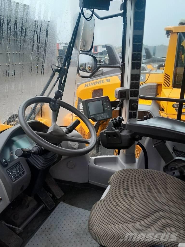 Volvo L120G Chargeuse sur pneus