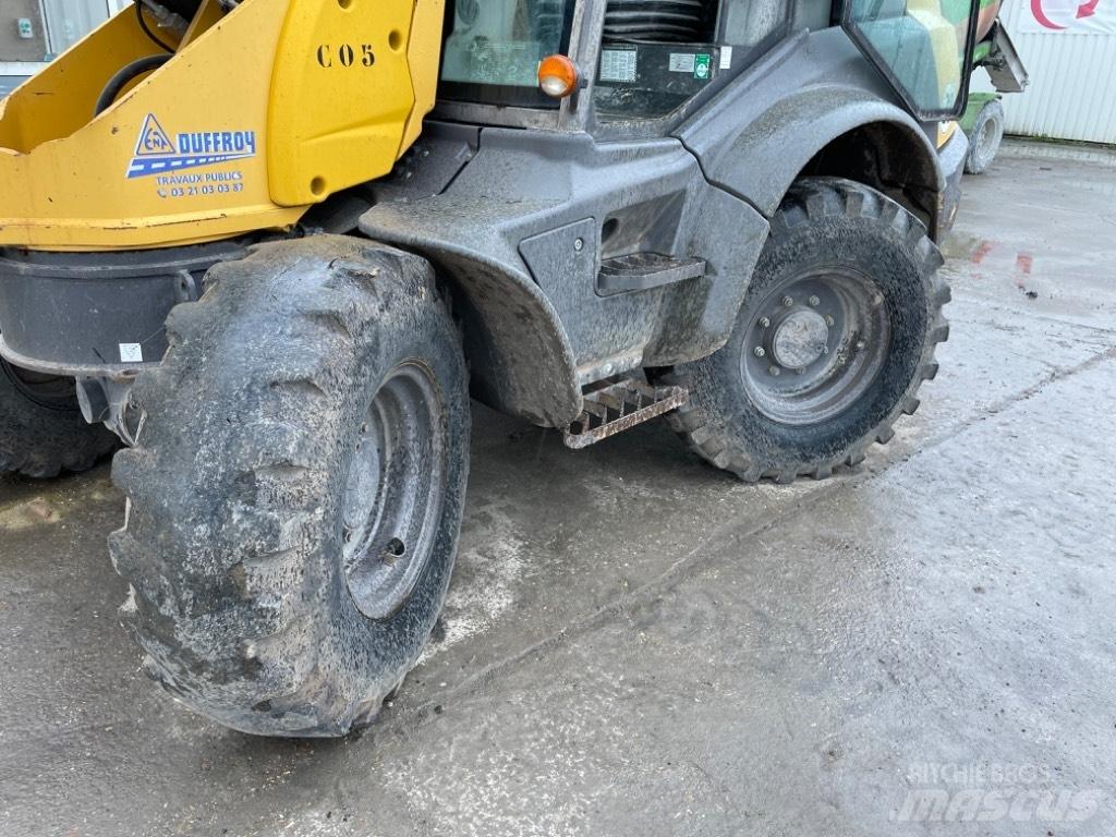 Mecalac AS900 Chargeuse sur pneus