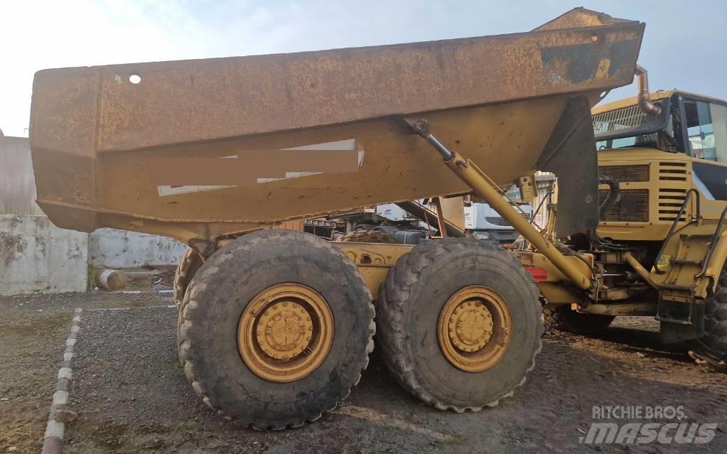 CAT 730 Tombereau articulé