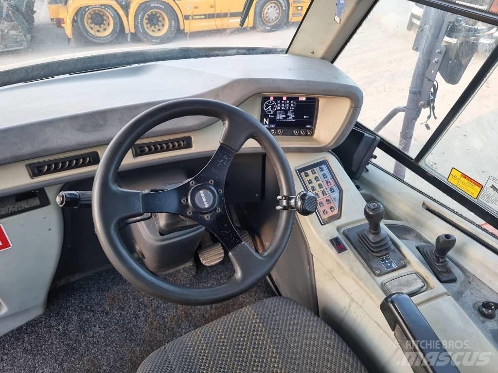 Doosan DA 30 Tombereau articulé