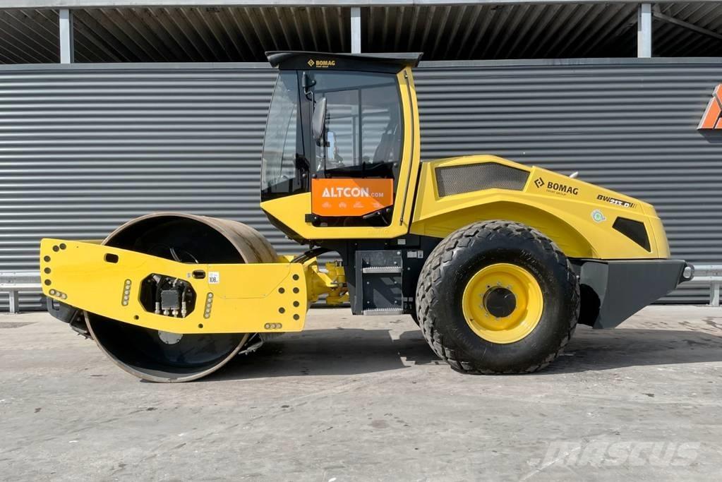 Bomag BW 213 D-5 Rouleaux monocylindre