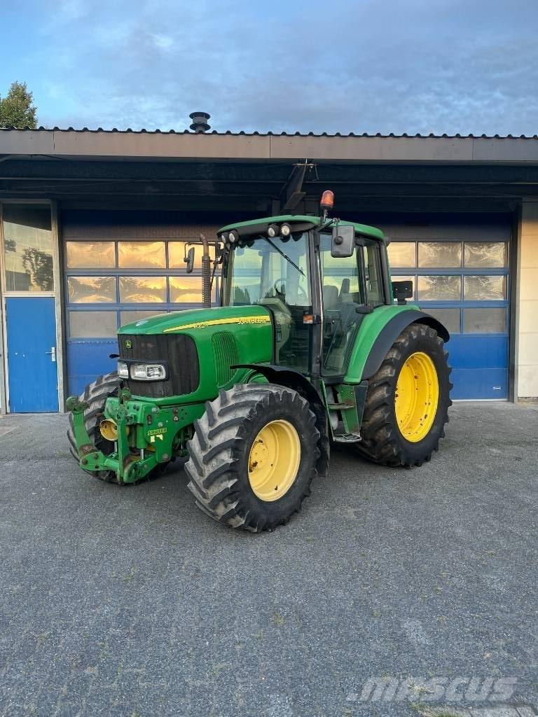 John Deere 6220 Tracteur