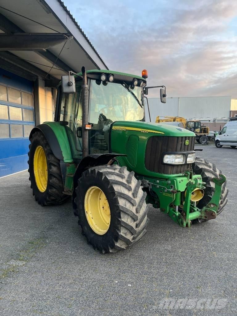 John Deere 6220 Tracteur