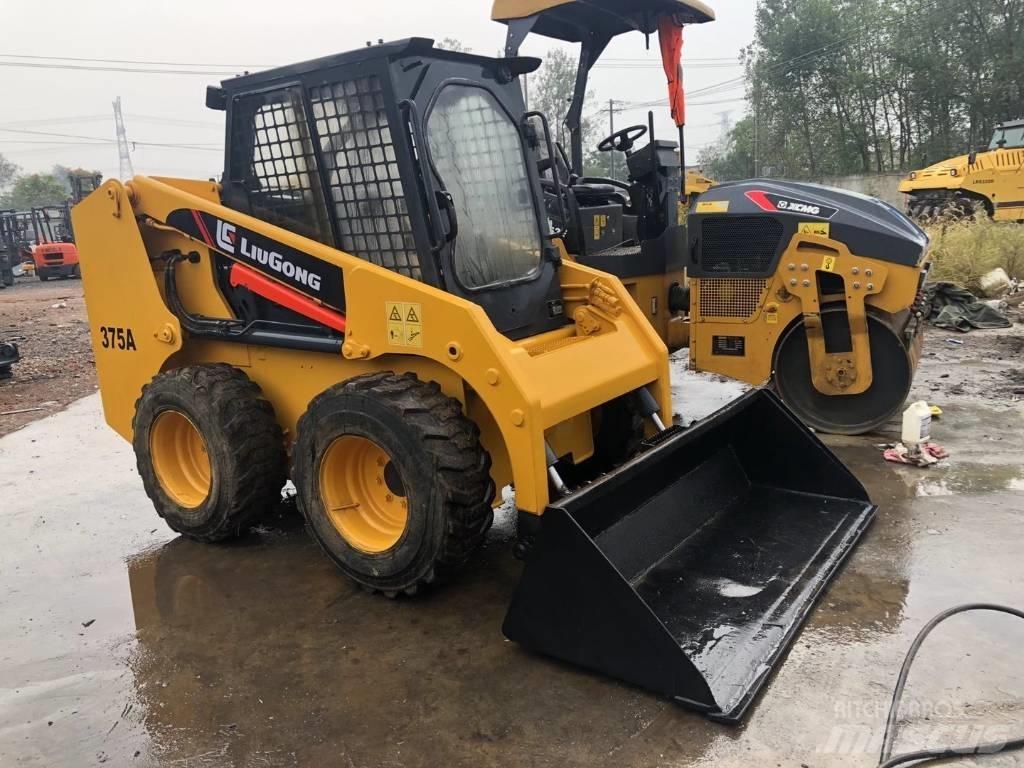 LiuGong 375 B Chargeuse compacte