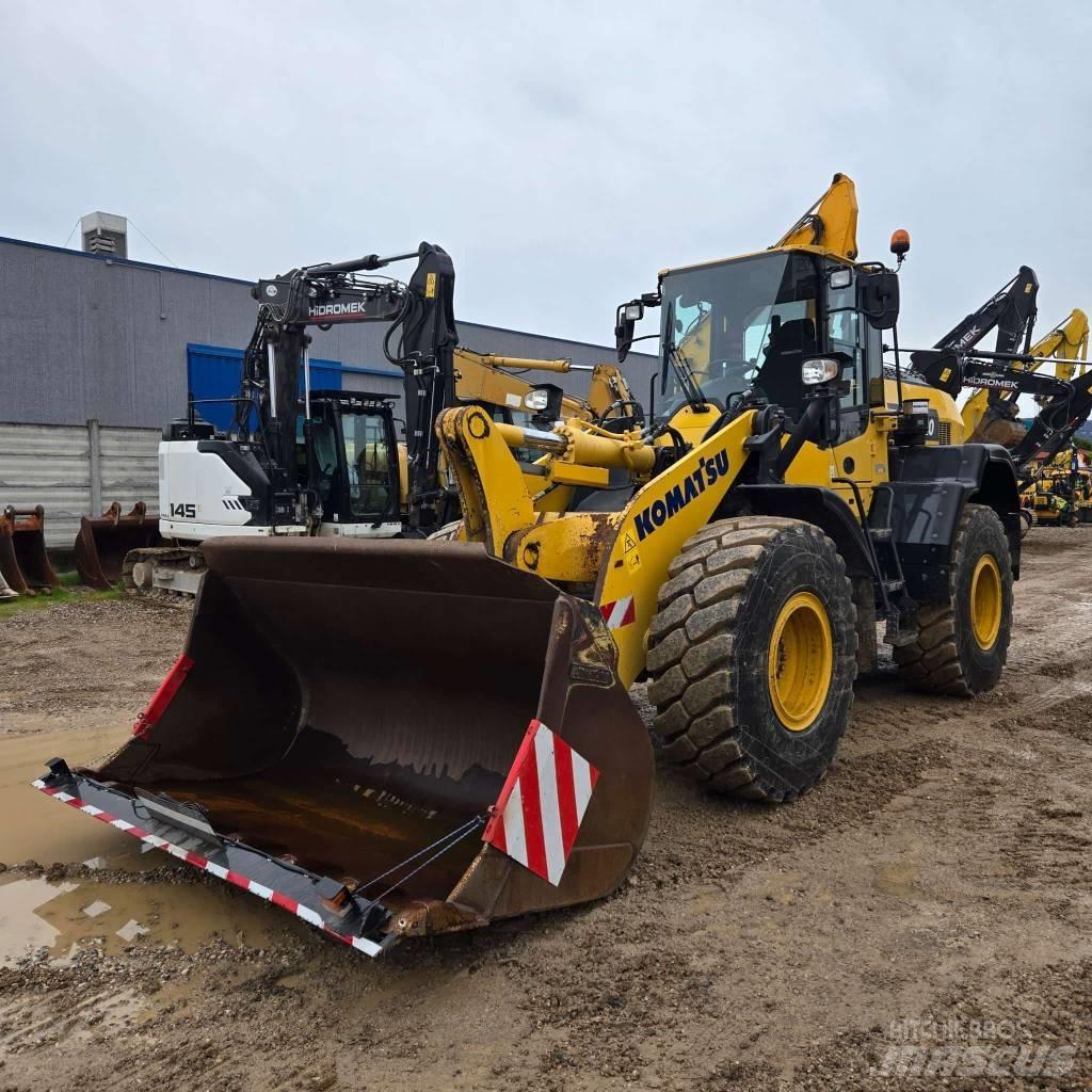 Komatsu WA 320-8 Chargeuse sur pneus