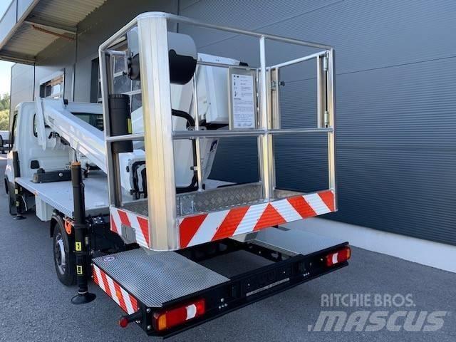 VERSALIFT VTX-240.3 Camion nacelle