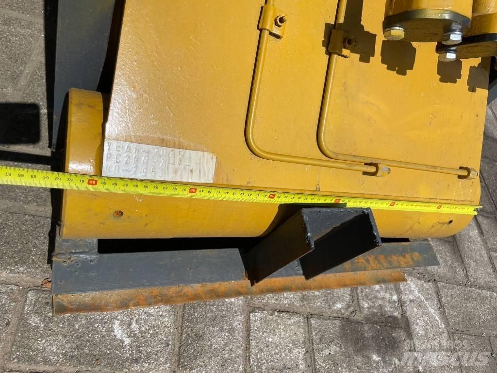 Komatsu Long reach Pelle longue portée