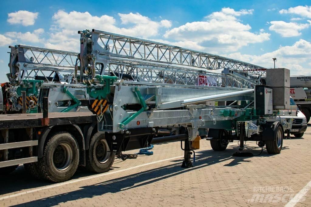 Cattaneo CM 221 Grue à tour