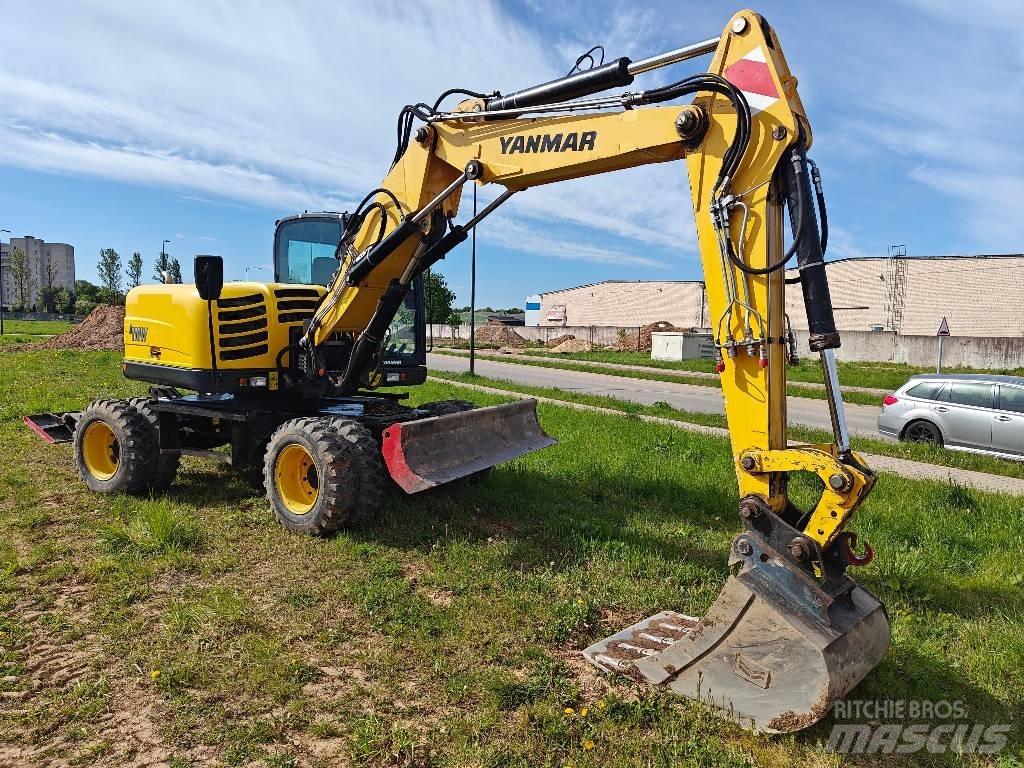 Yanmar B110W Pelle sur pneus