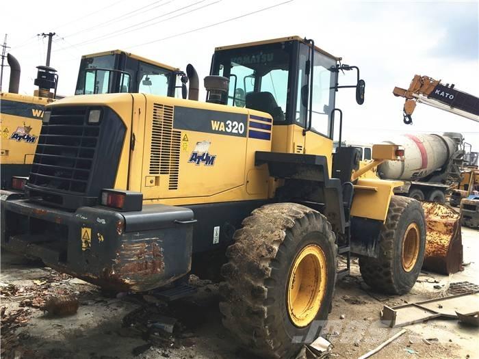 Komatsu WA 320-3 Chargeuse sur pneus