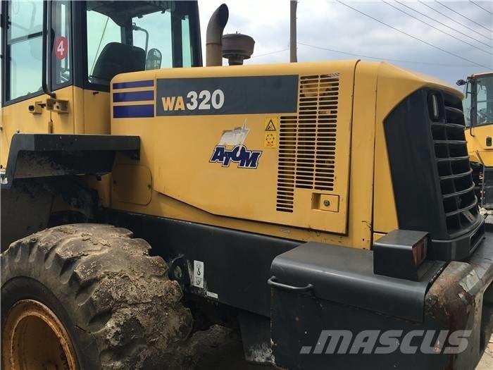 Komatsu WA 320-3 Chargeuse sur pneus