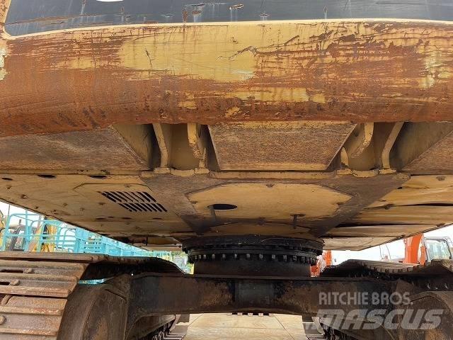 CAT 320D-E Pelle sur chenilles