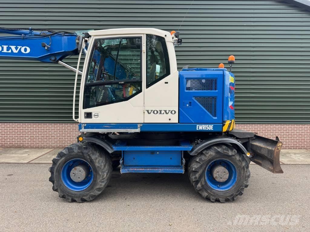 Volvo EWR 150 E Pelle sur pneus
