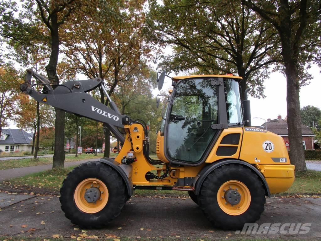 Volvo L 28 F Chargeuse sur pneus