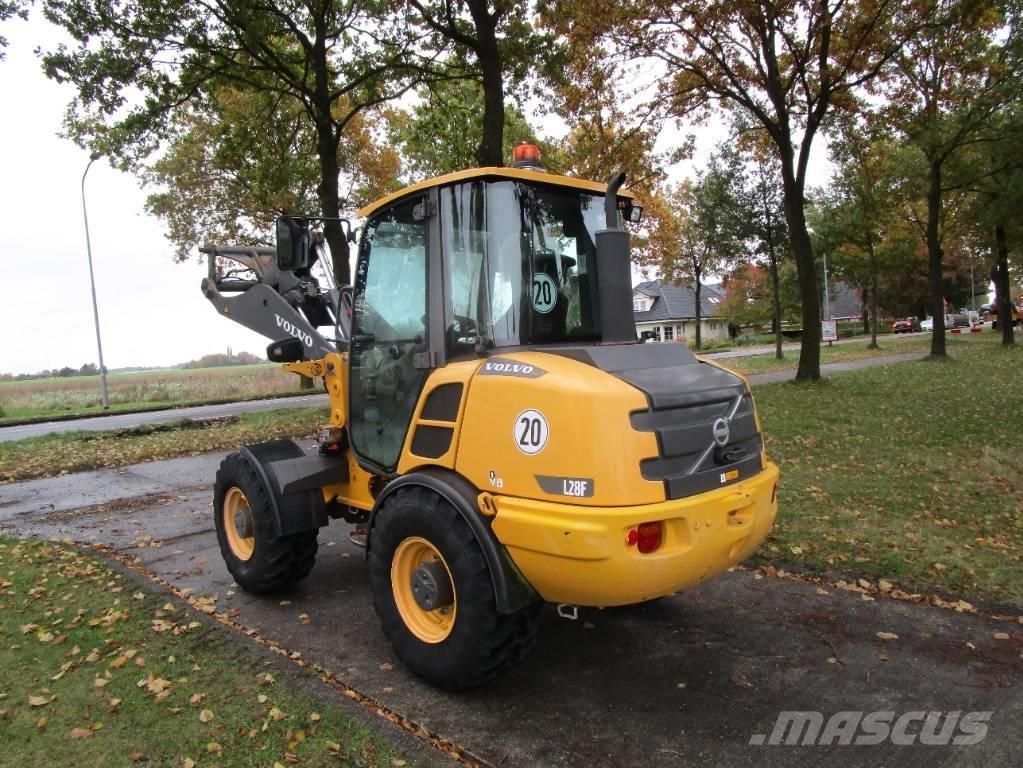 Volvo L 28 F Chargeuse sur pneus