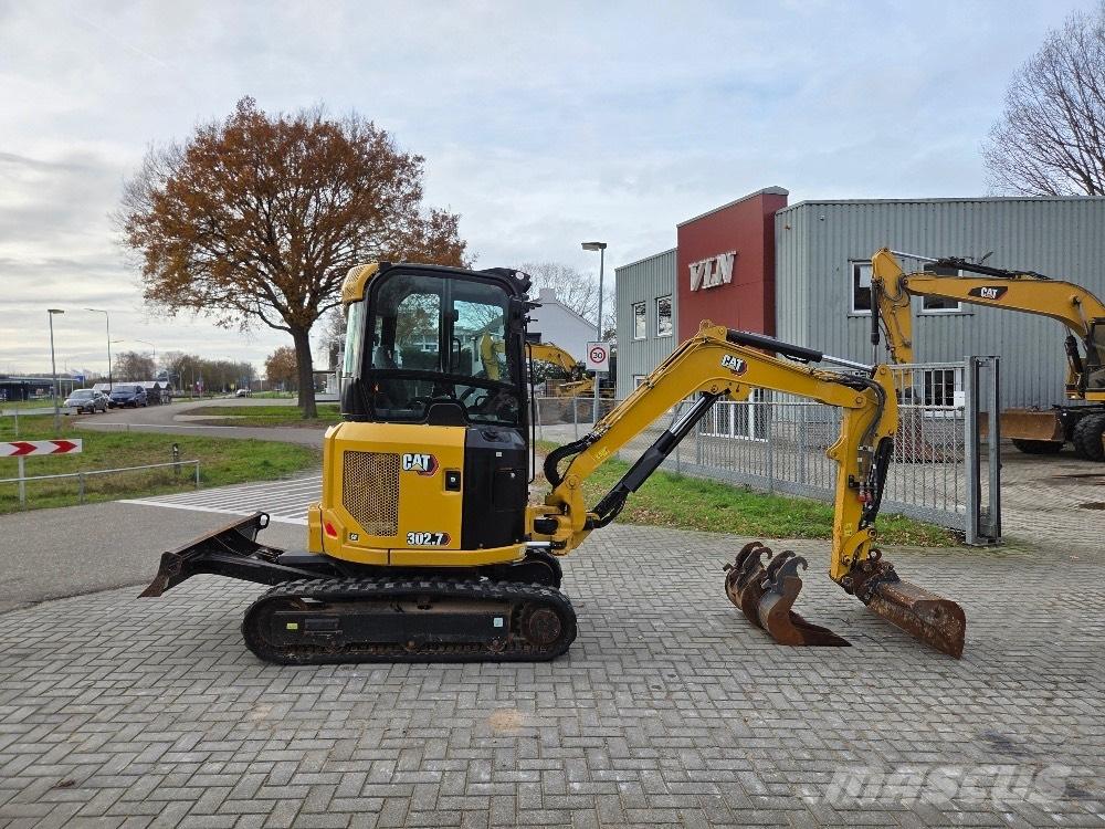 CAT 302.7CR Mini pelle < 7t