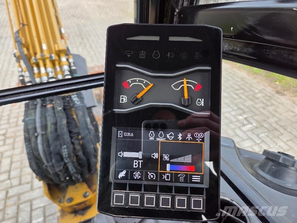 CAT 302.7CR Mini pelle < 7t