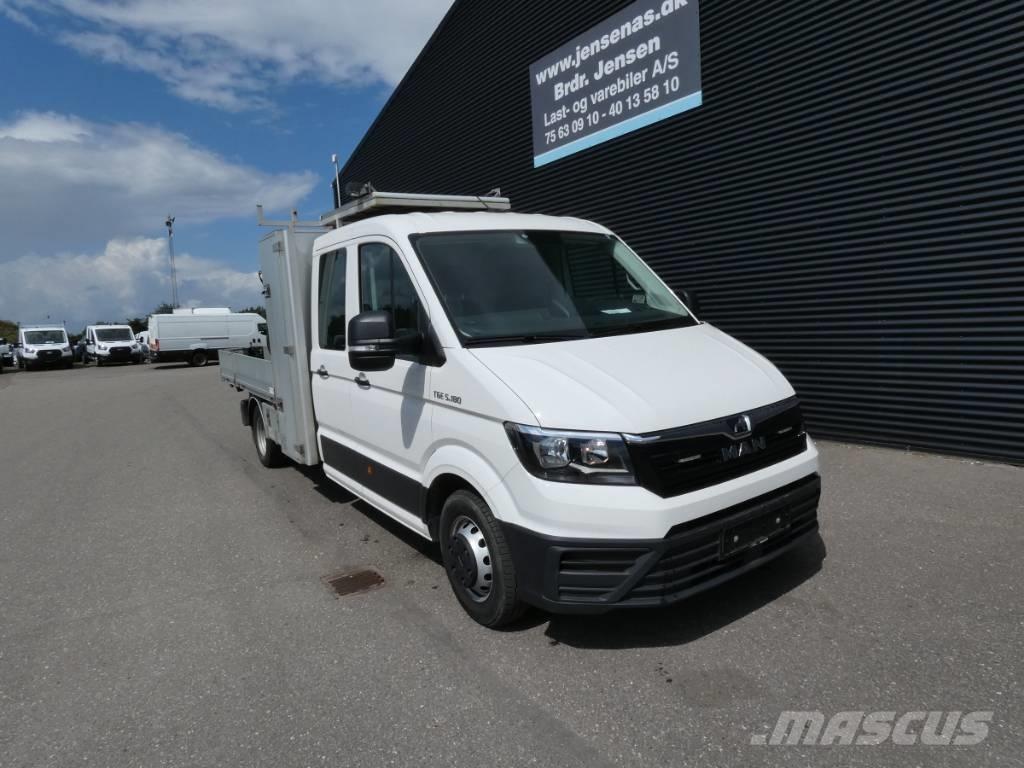 MAN TGE 5.180 Camion plateau ridelle avec grue