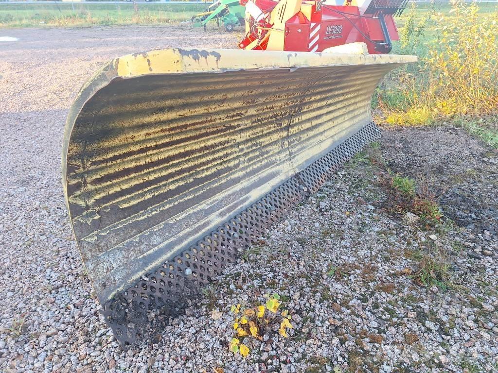  OMT 300 Chasse neige