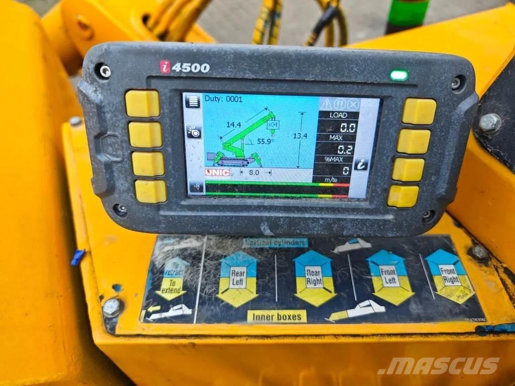 Unic URA 376 C Mini grue