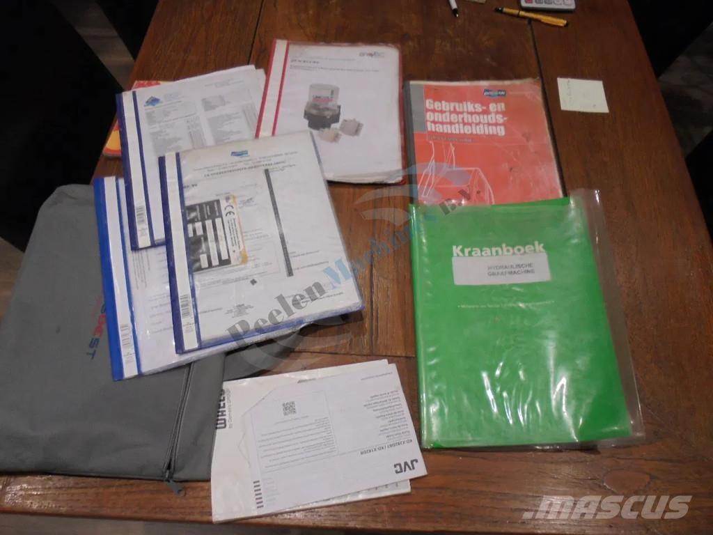 Doosan DX 255 LC Pelle sur chenilles